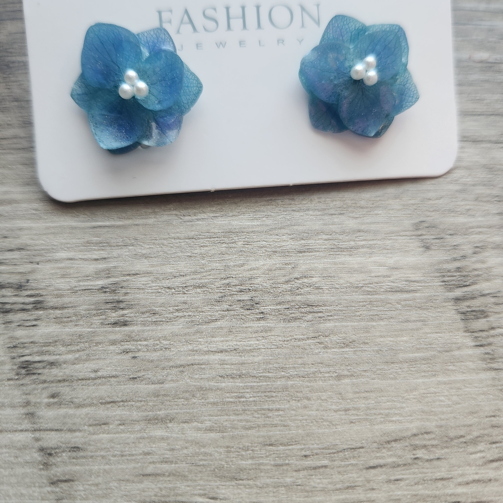 Blue Floral Fashion Earrings